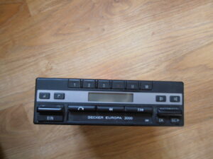 RADIO CASSETTE BECKER EUROPA 2000
